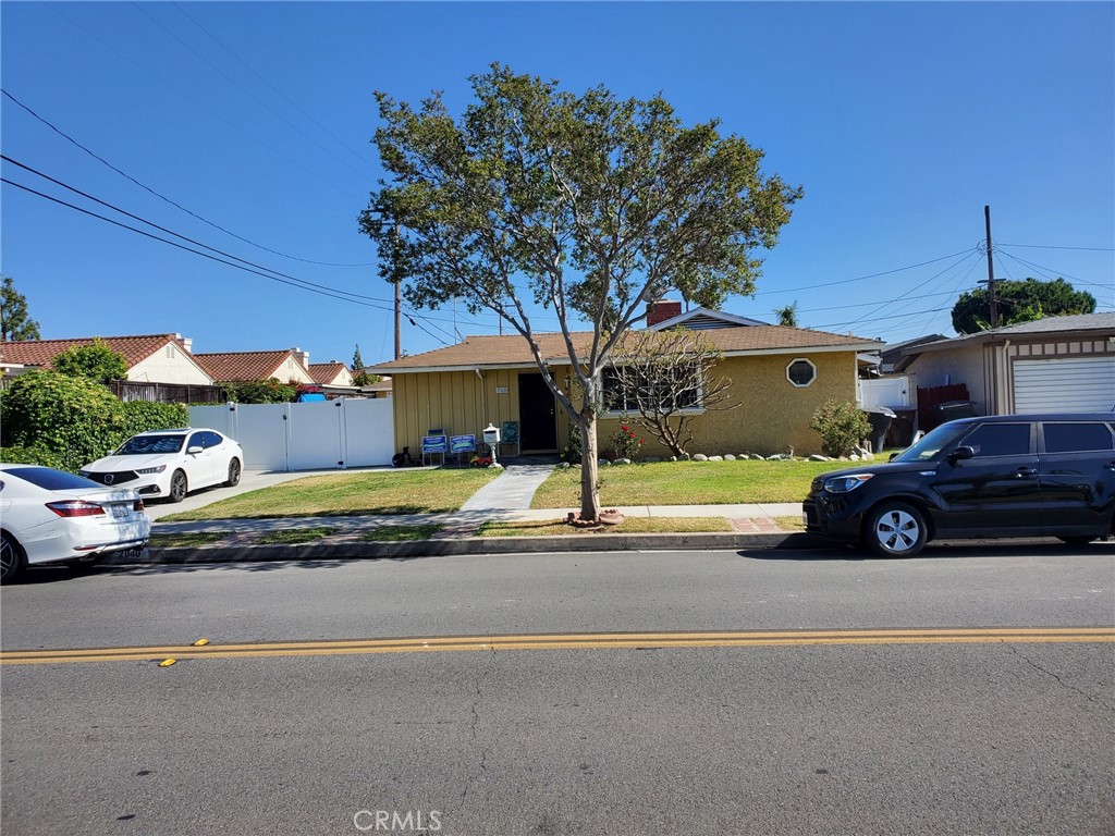 View Anaheim, CA 92801 house