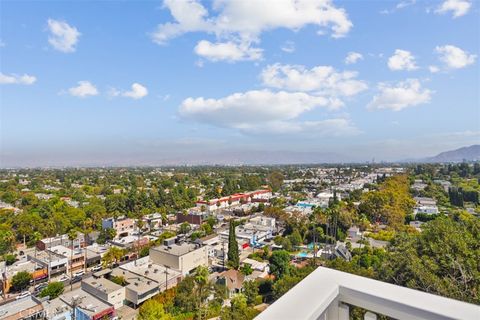 A home in Studio City