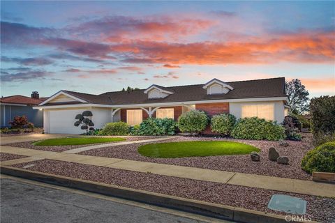 146 E. Sweetbriar Drive Claremont CA 91711