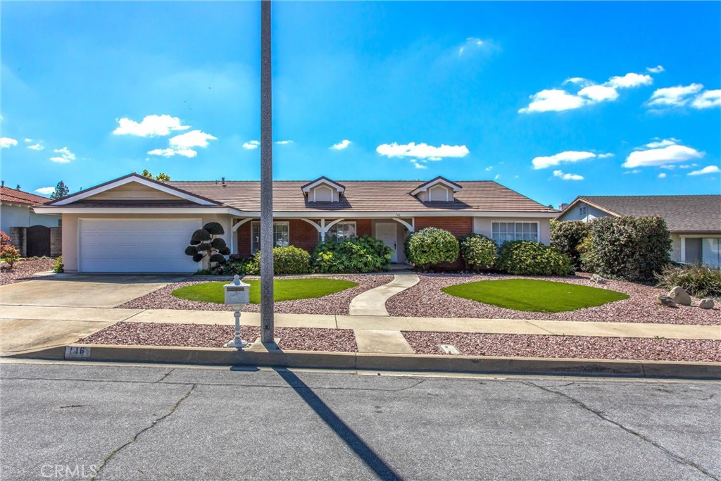146 E. Sweetbriar Drive