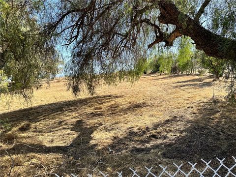 A home in Perris