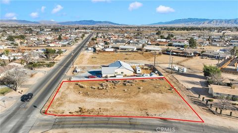 14905 Luna Road Victorville CA 92392