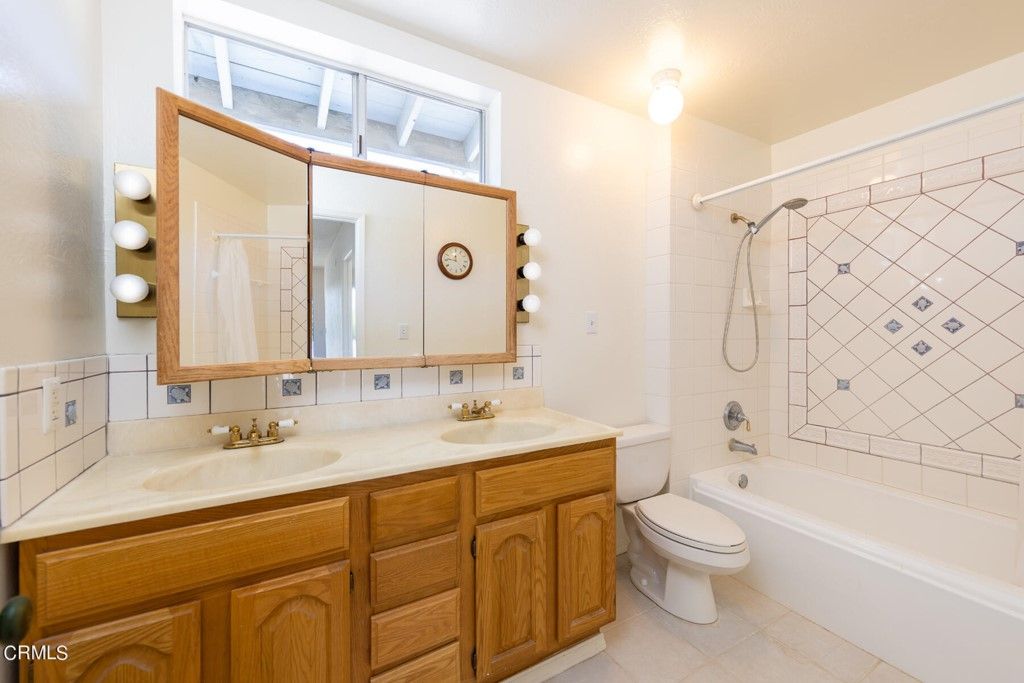 listing image 130727084107099684256