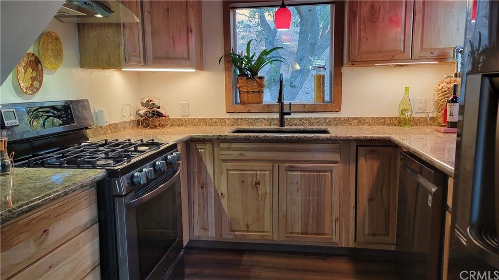 listing image 13073734606054