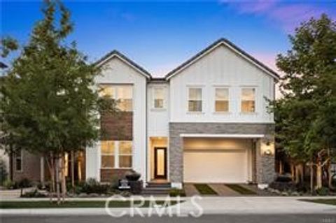 141 Wild Flower Lake Forest CA 92630