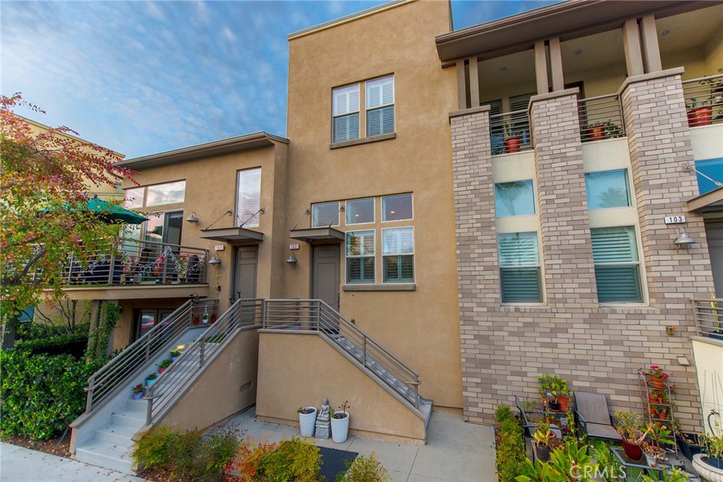 View Hawthorne, CA 90250 townhome