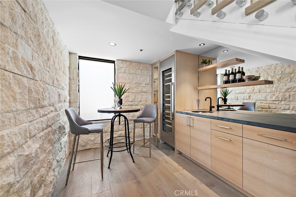 Newport Heights (NEWH) - Residential