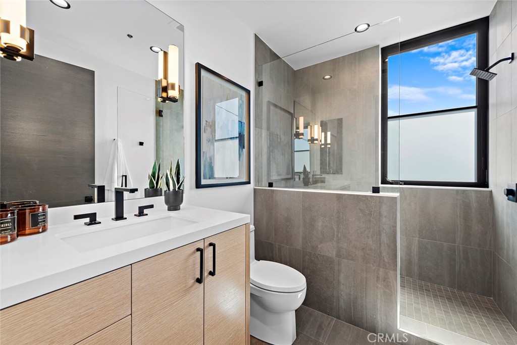 Newport Heights (NEWH) - Residential