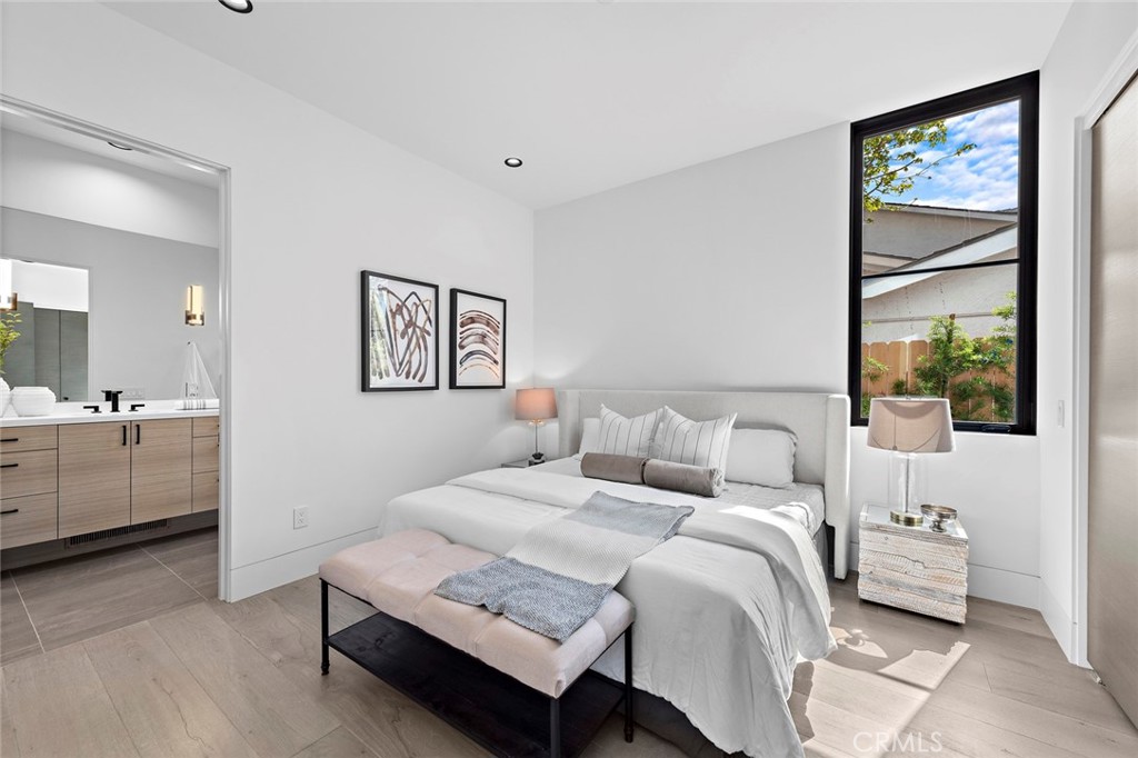 Newport Heights (NEWH) - Residential