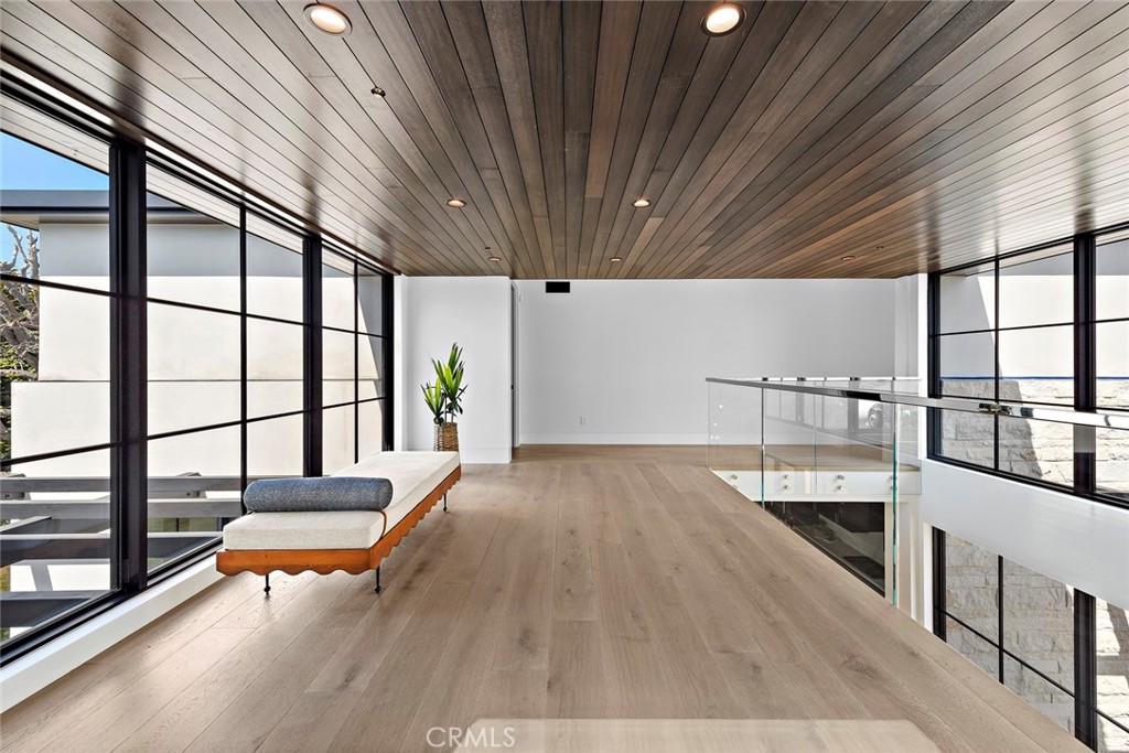 Newport Heights (NEWH) - Residential