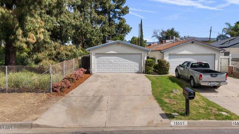 A home in Mission Hills (San Fernando)