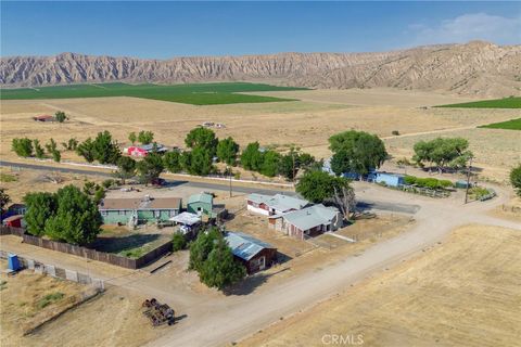 A home in New Cuyama