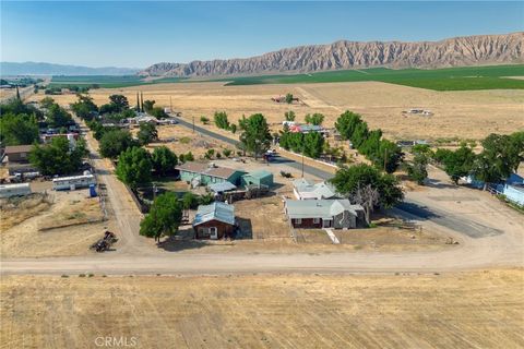 A home in New Cuyama