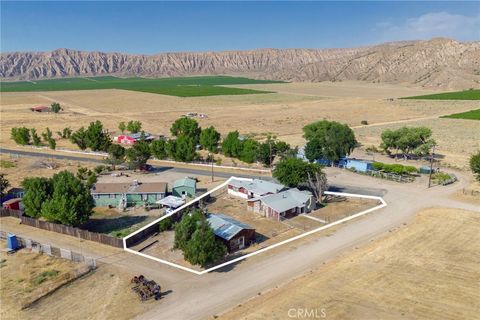 A home in New Cuyama