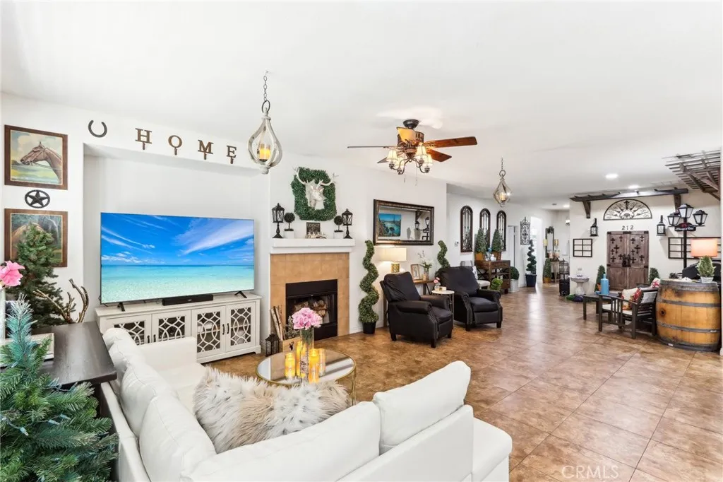 Hemet, California 92545, United States, 3 Bedrooms Bedrooms, ,2 BathroomsBathrooms,Residential,Active,108016