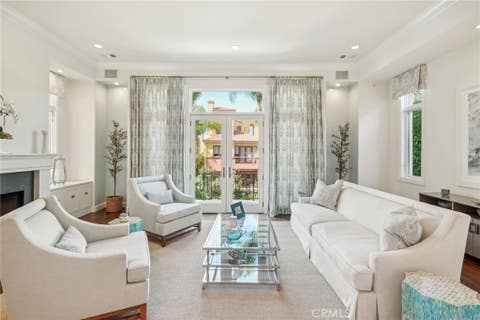 Featured picture for the property SB24193519