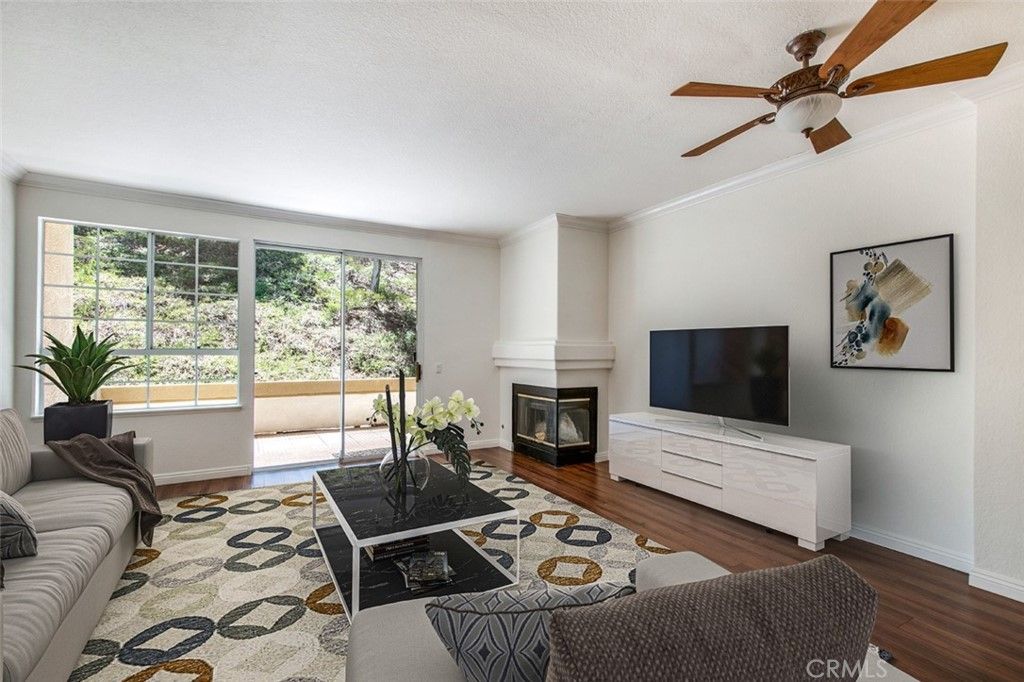 listing image 130725163112296401041