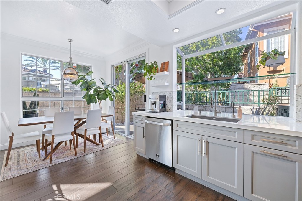 Provence D'Aliso (PDA) - Residential Lease