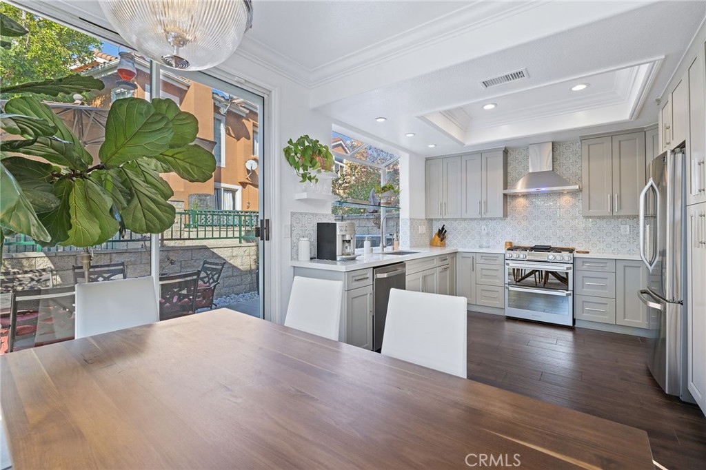 Provence D'Aliso (PDA) - Residential Lease