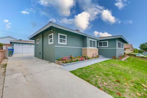 A home in Inglewood