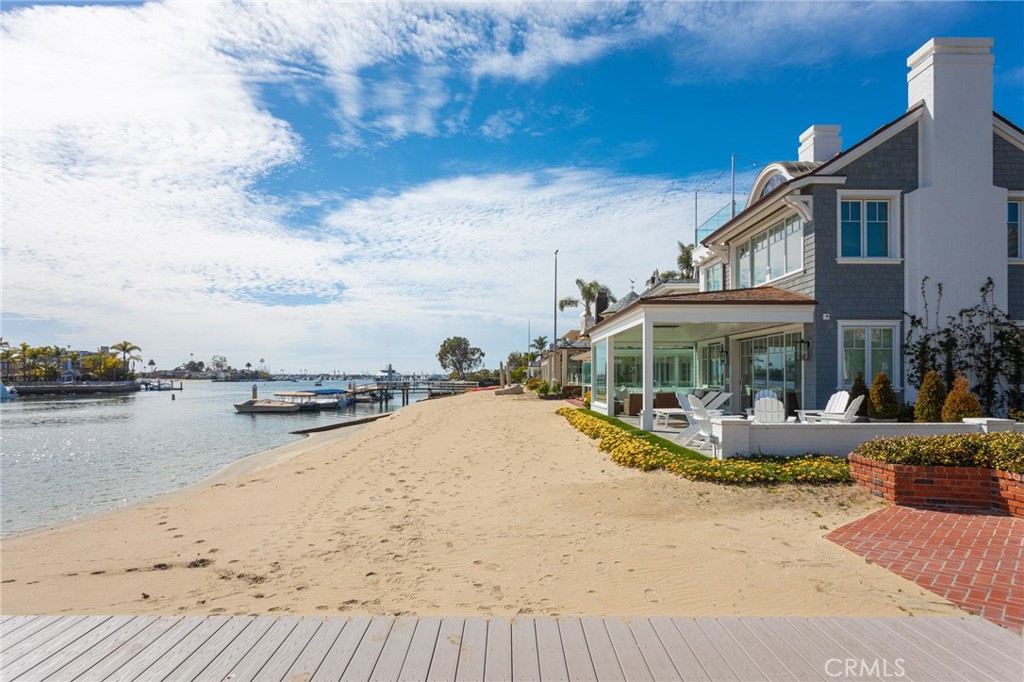 Beacon Bay (BEAC) - Residential Lease