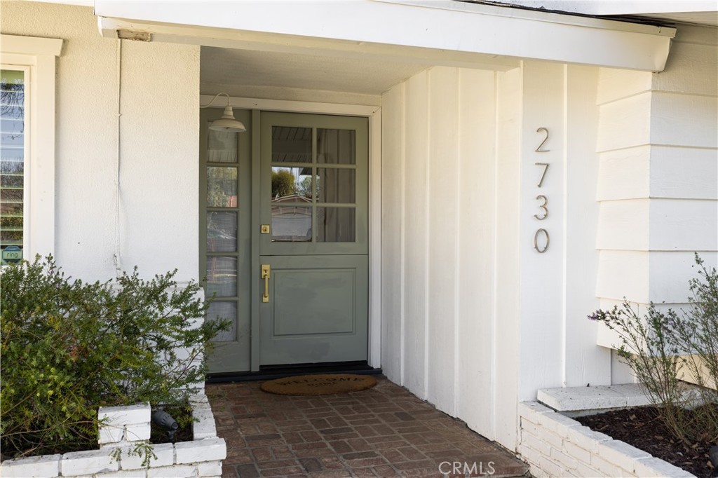 2730 De Soto Avenue