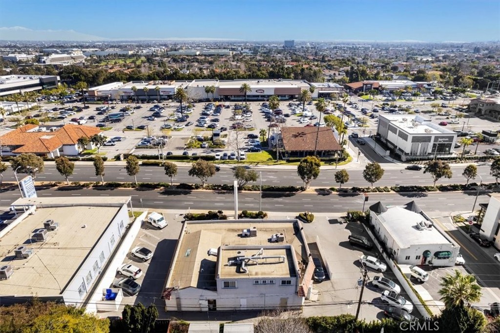 2705 N Sepulveda Boulevard