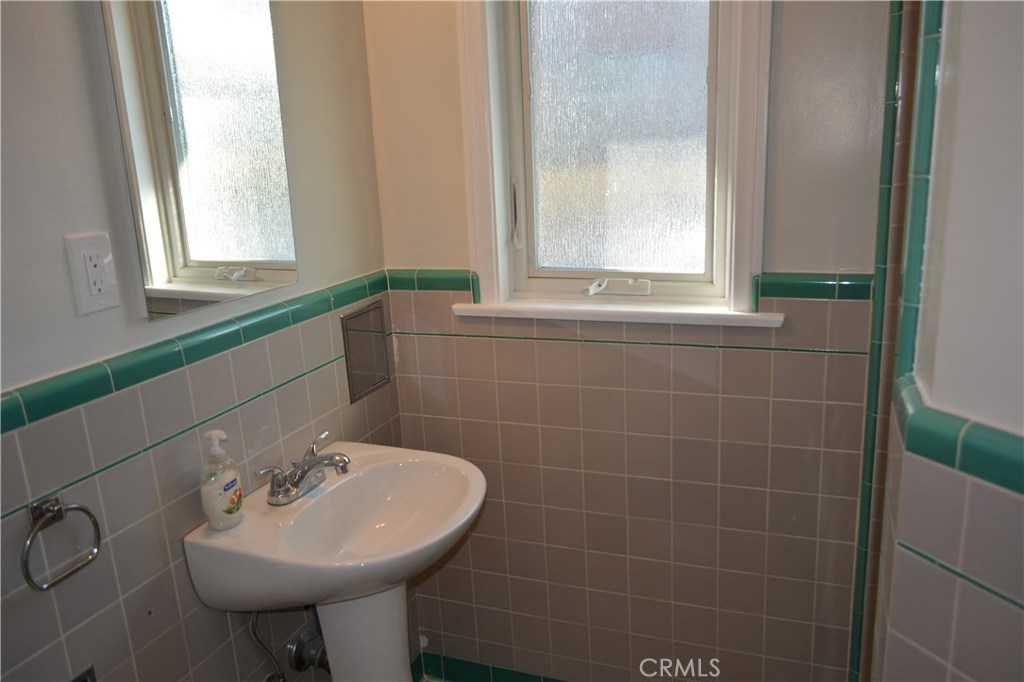 Palisades (PS) - Residential Lease