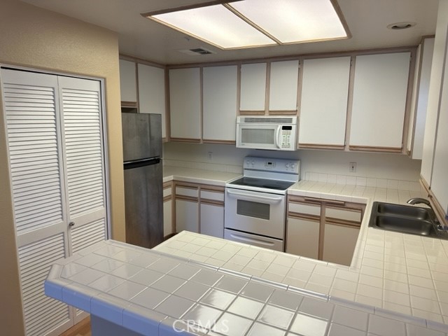 Rancho Veracruz (RV) - Residential Lease