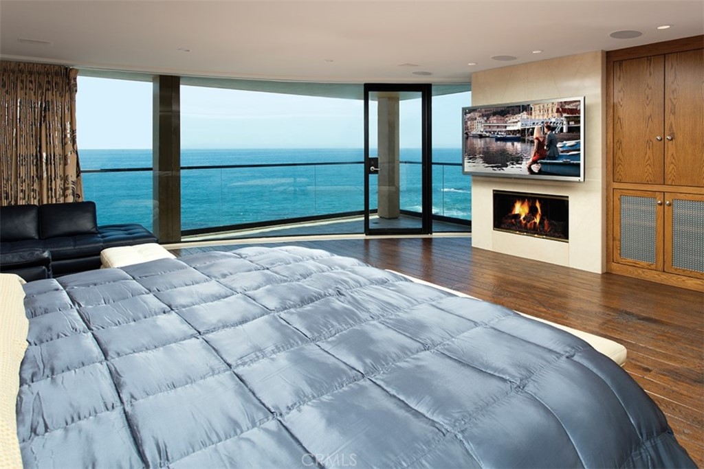 South Laguna Village (SLV) - Residential