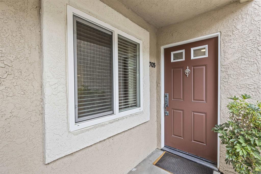 700 Sea Cliff Way 705