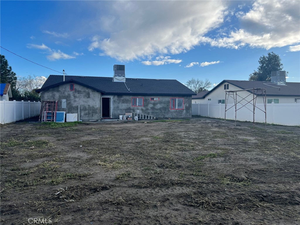 Listing image 1