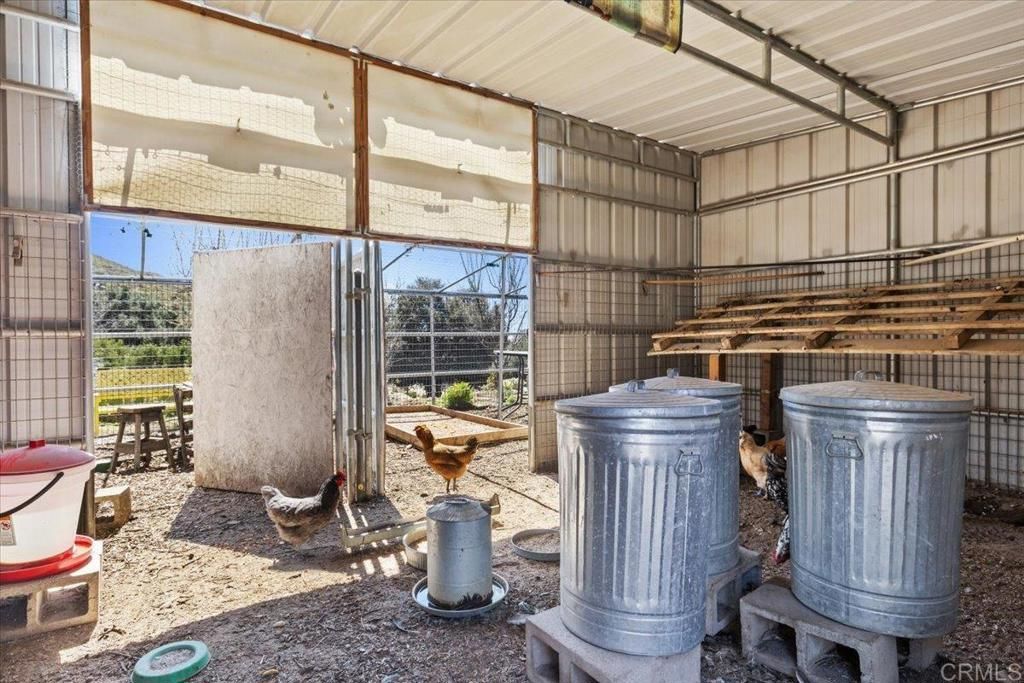 listing image 130727908301201578196