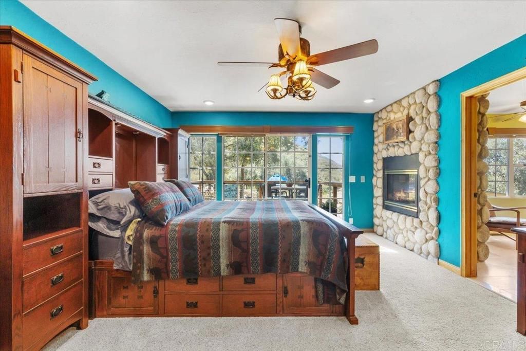 listing image 130720376434817893225