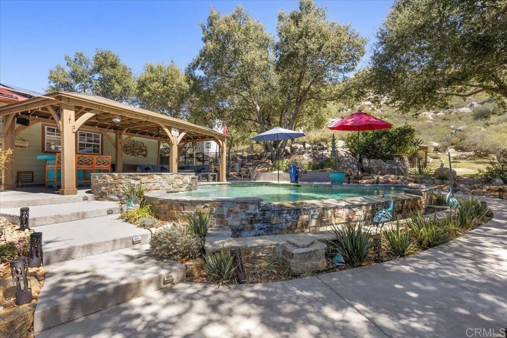 listing image 130721068368060037861