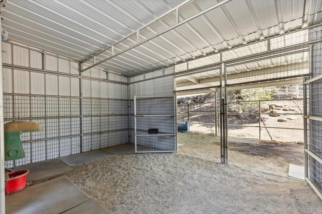 listing image 130720976346745377449