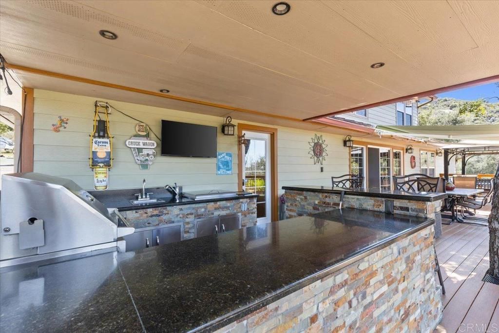 listing image 130720788577876103612