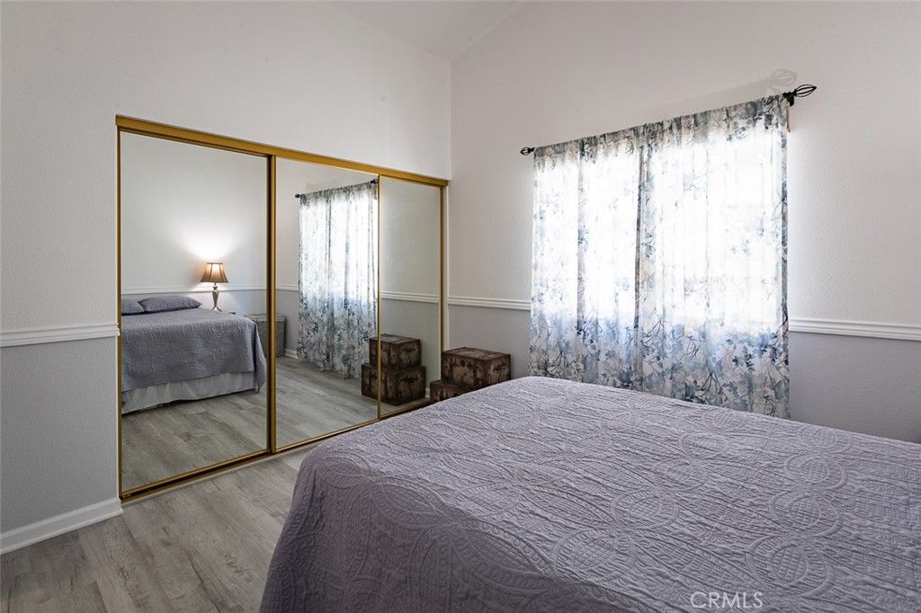 listing image 130721849710083260683