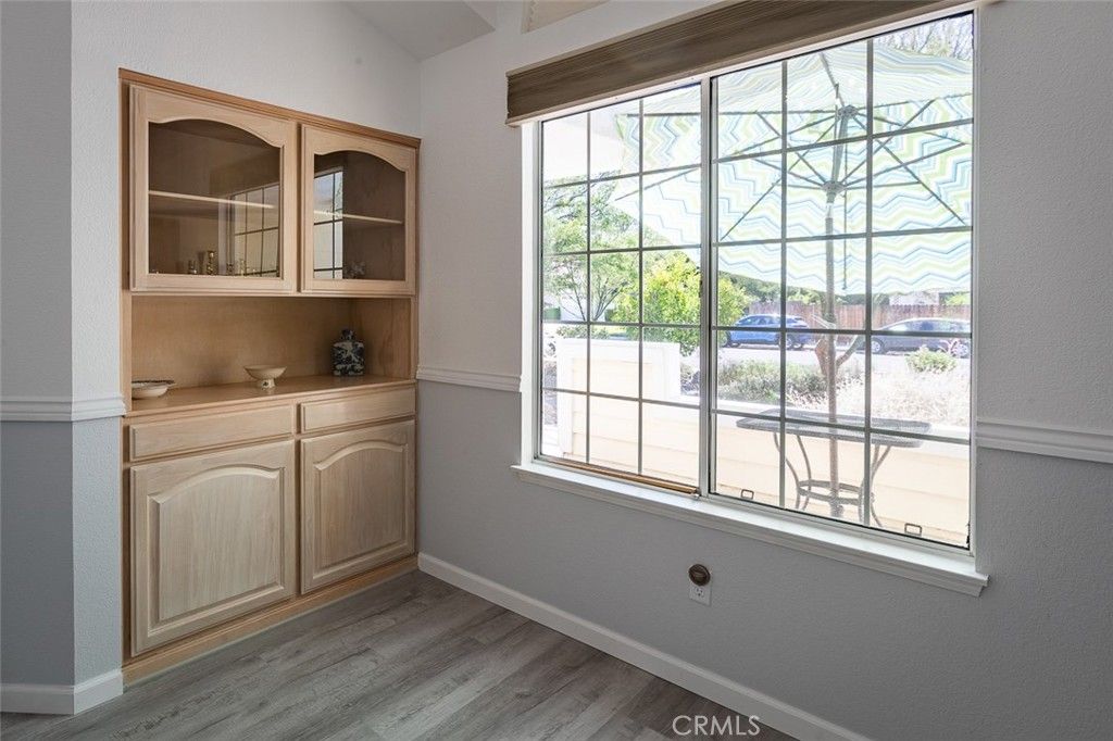 listing image 130729896111670920695