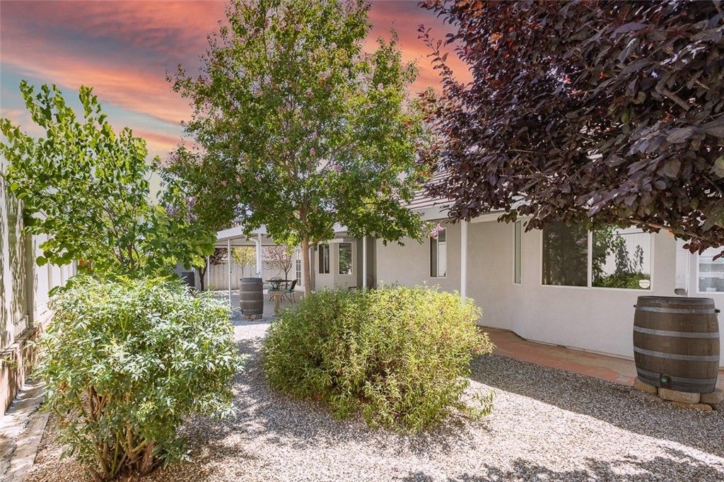 listing image 130722882932123986445