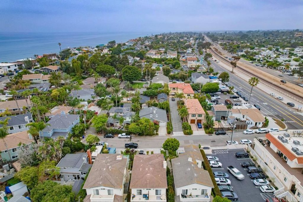 listing image 130729376530909864895