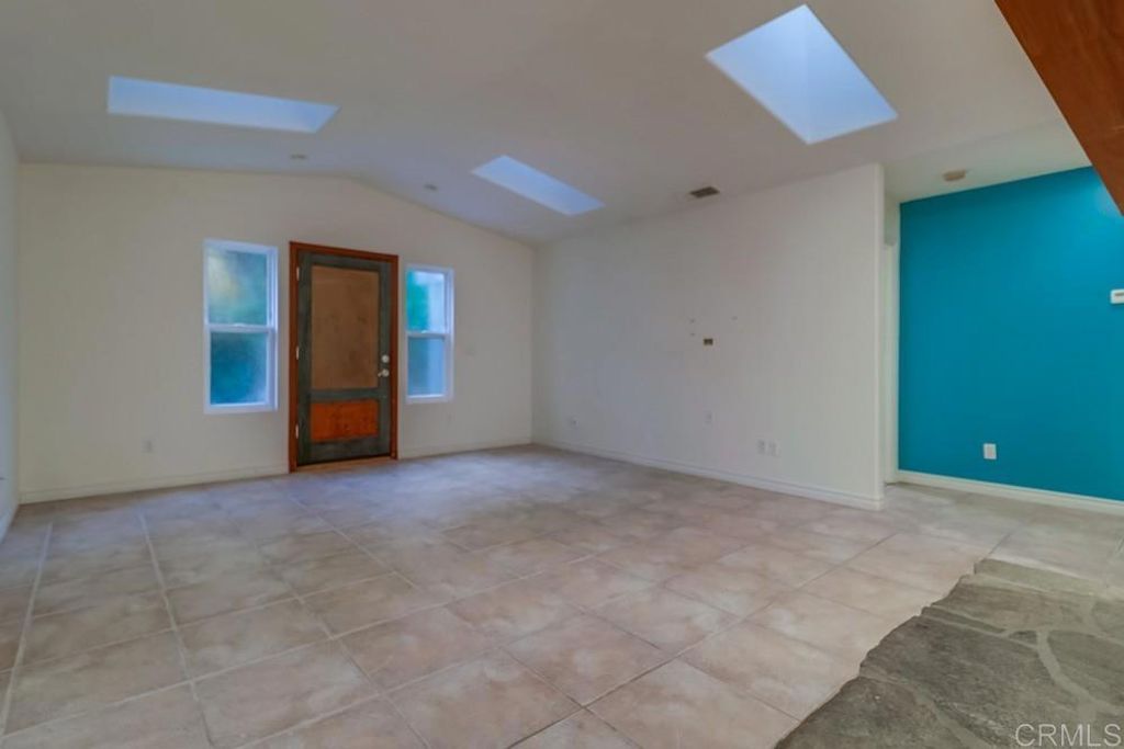 listing image 130723929564210958446