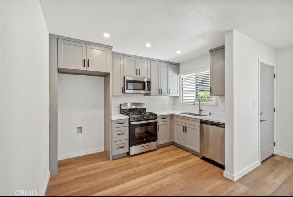 Downtown Area (DOWN) - Residential Income