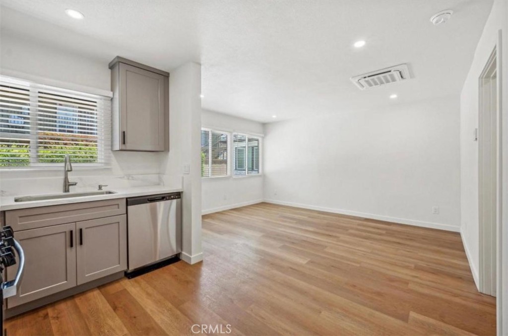 Downtown Area (DOWN) - Residential Income