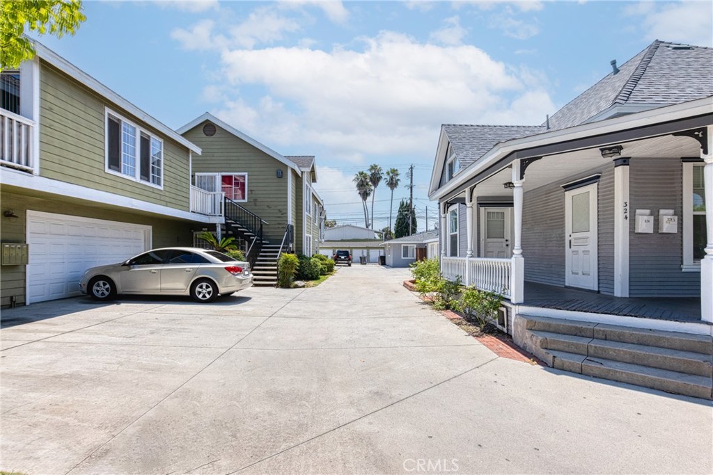 320 W Truslow Avenue D