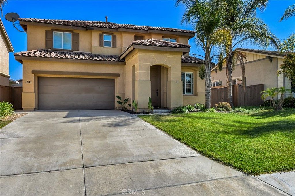 listing image 130724672737338839563