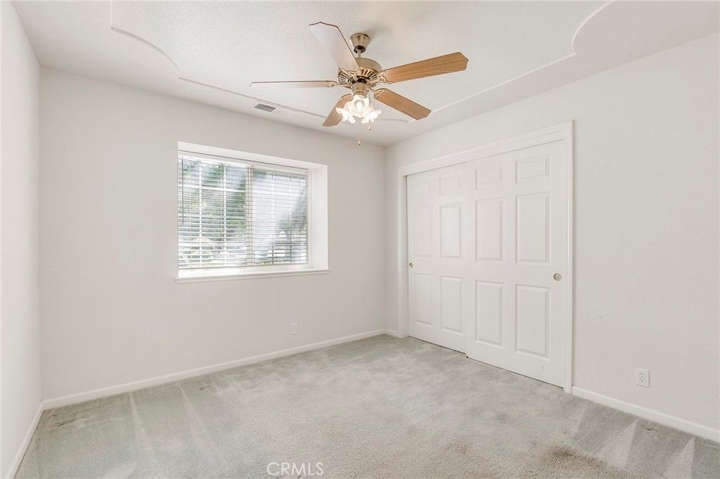 listing image 130725462727964430364