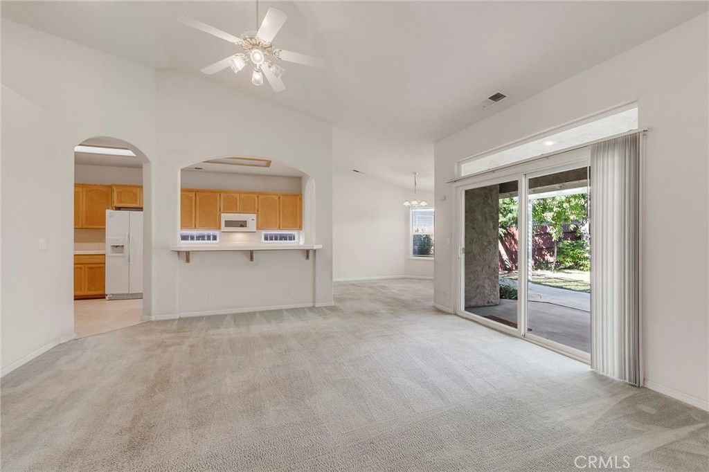 listing image 130727550388891996351