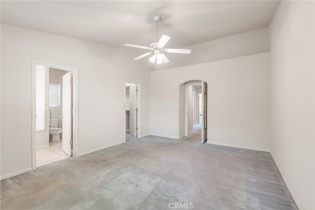 listing image 130721877534850906250