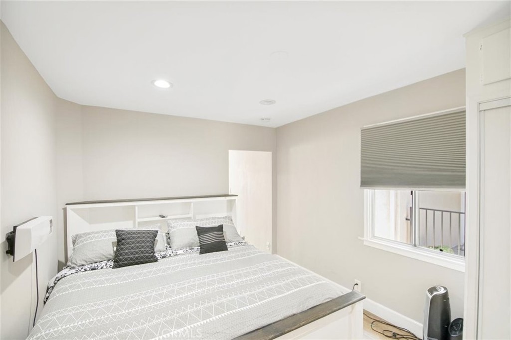 Balboa Peninsula (Residential) (BALP) - Residential Income